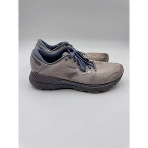 Brooks Women's Adrenaline GTS 22 running shoes in a beige/blue colorway‎